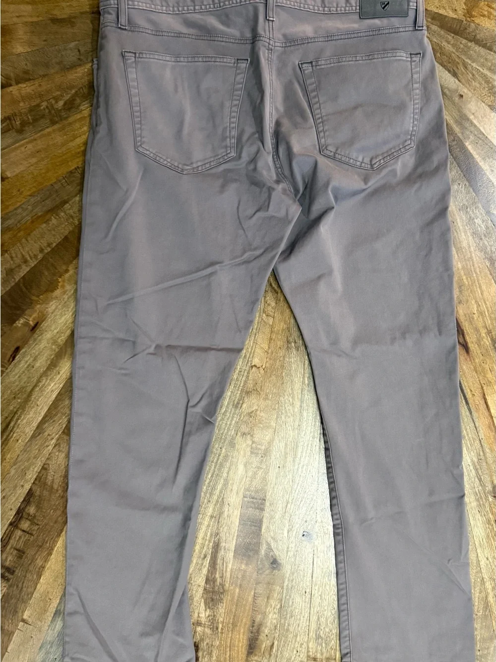 Daniel Cremieux slim straight